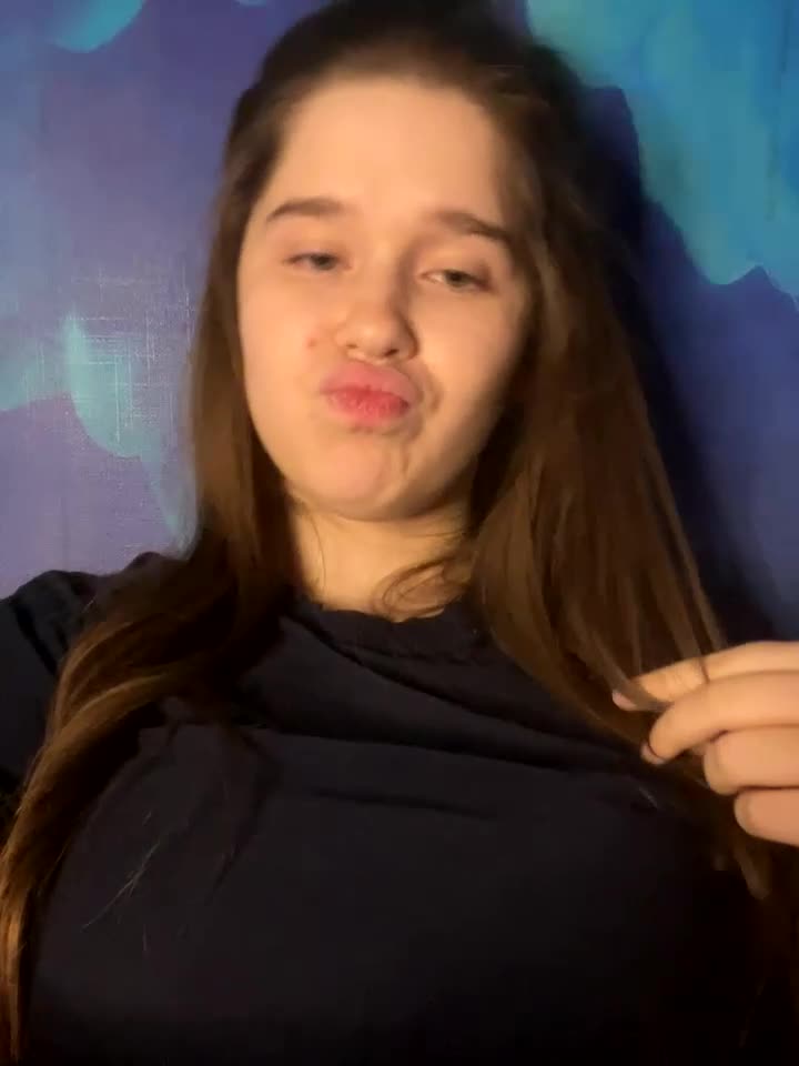 HornyGirlH cam recording