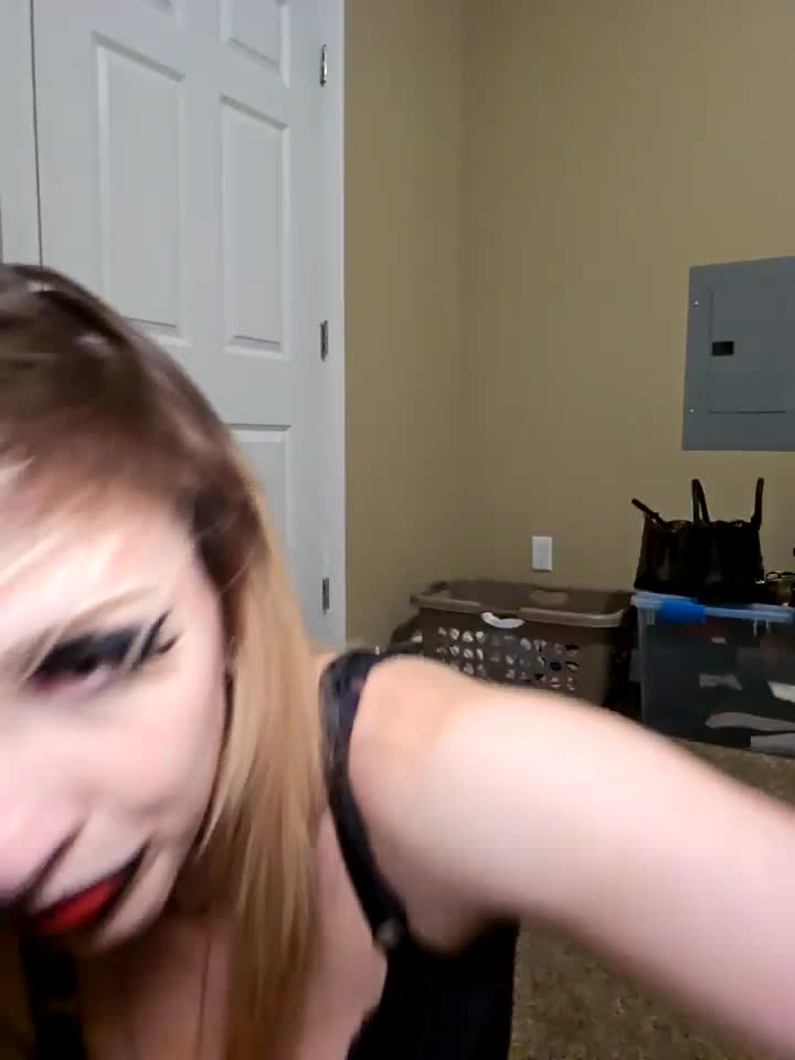 AmethystFoxx cam recording